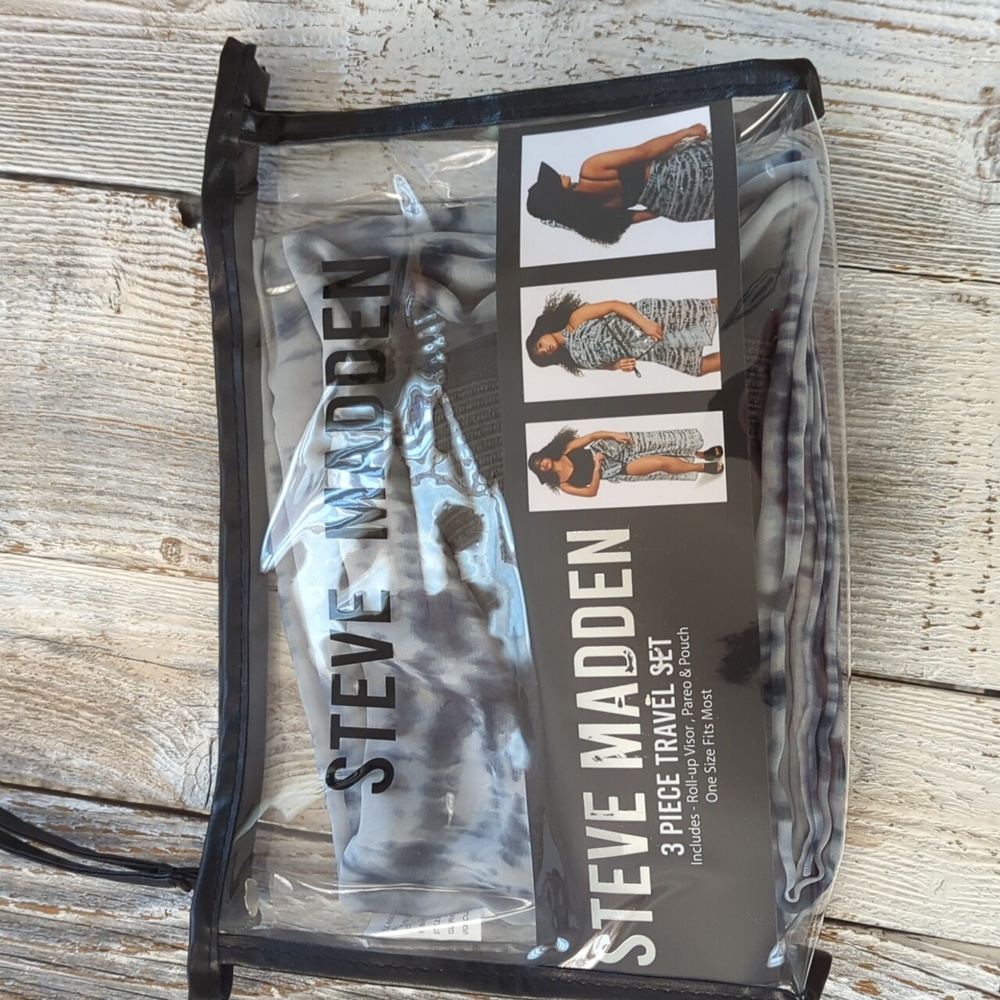 Steve Madden beach set